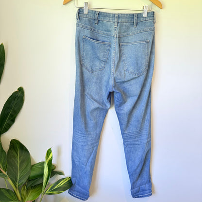 Raised by Wild Size 8 Jeans