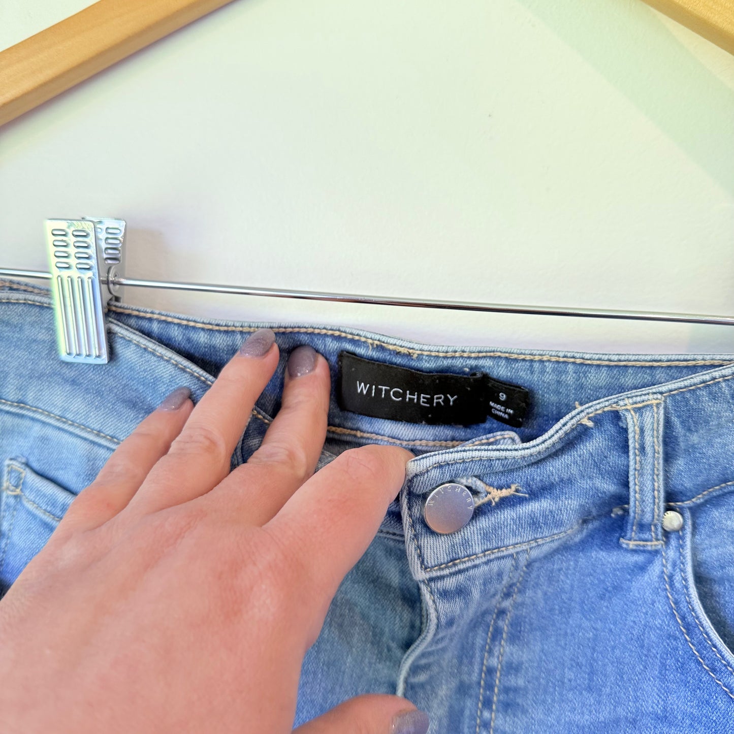 Witchery Size 9 High-Rise Straight-Leg Jeans