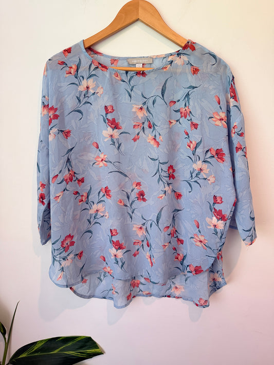 Urbanology Size 10 Floral Relaxed Fit Top