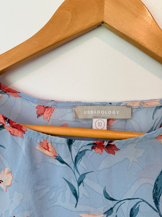 Urbanology Size 10 Floral Relaxed Fit Top