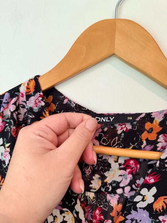 Only Size 38 Floral Dress