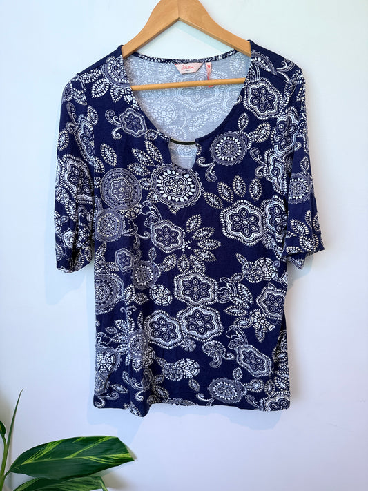 Miller Size 16 Floral Print Top