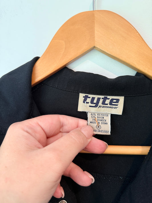 Tyte Size M Dome Button Shirt