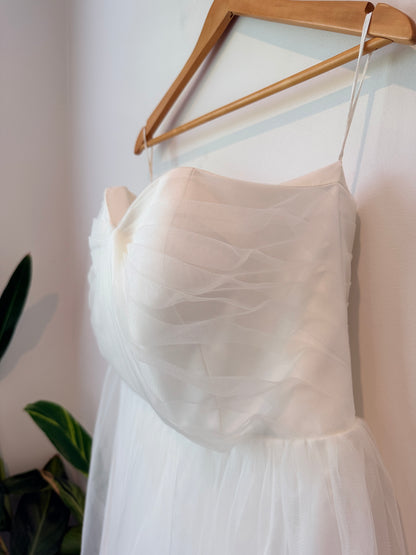 Brand Unknown Size U/Arm to U/Arm 46cm White Formal Gown / Wedding Dress