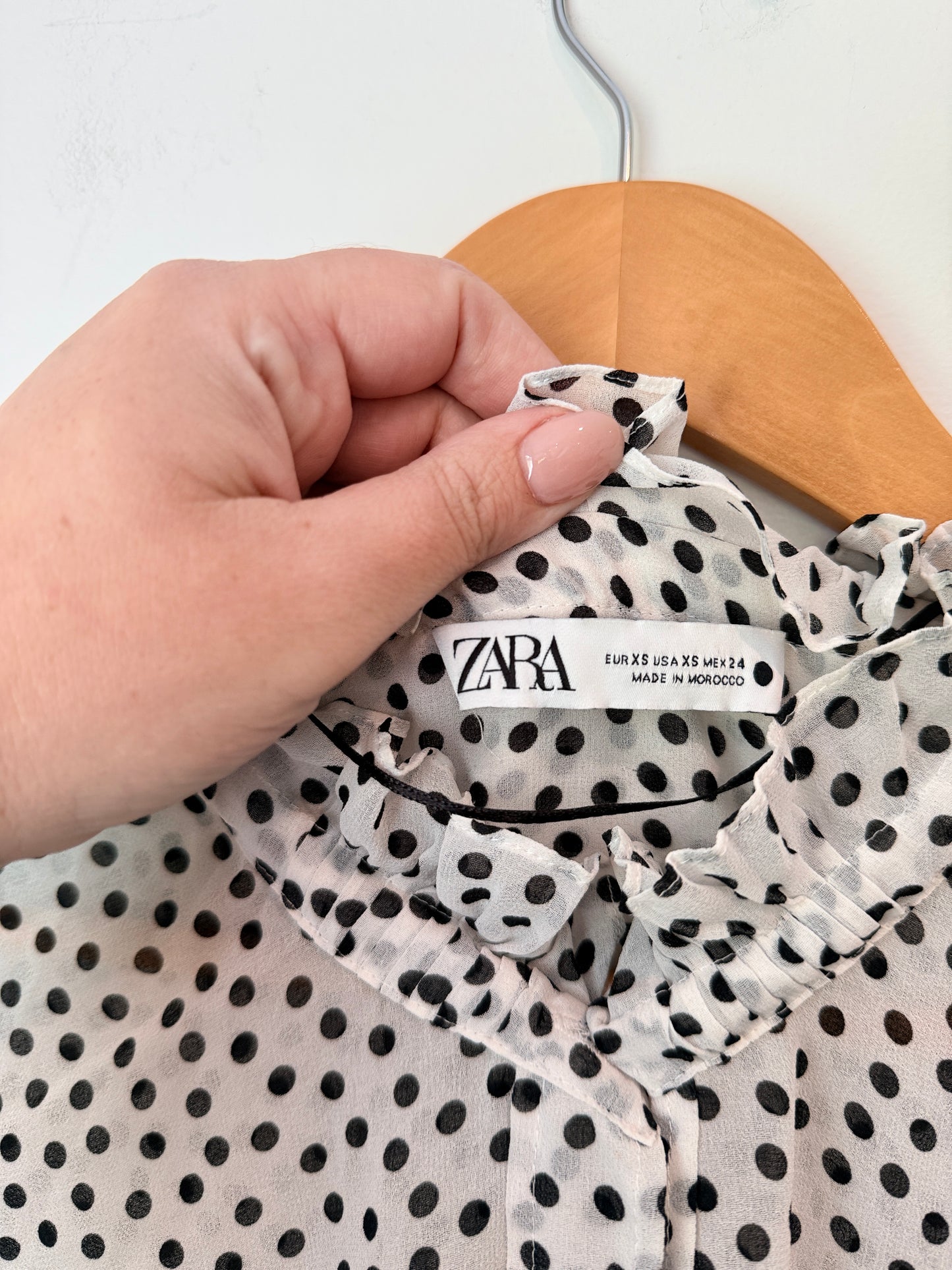 Zara Size XS Polka Dot Blouse