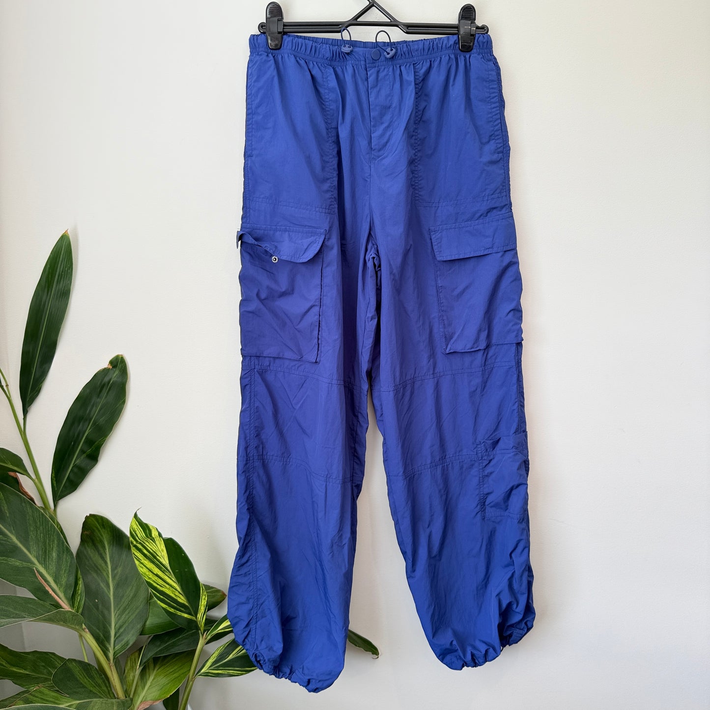 COTTON ON BODY Pants Bright Blue Nylon Cargo - Size M