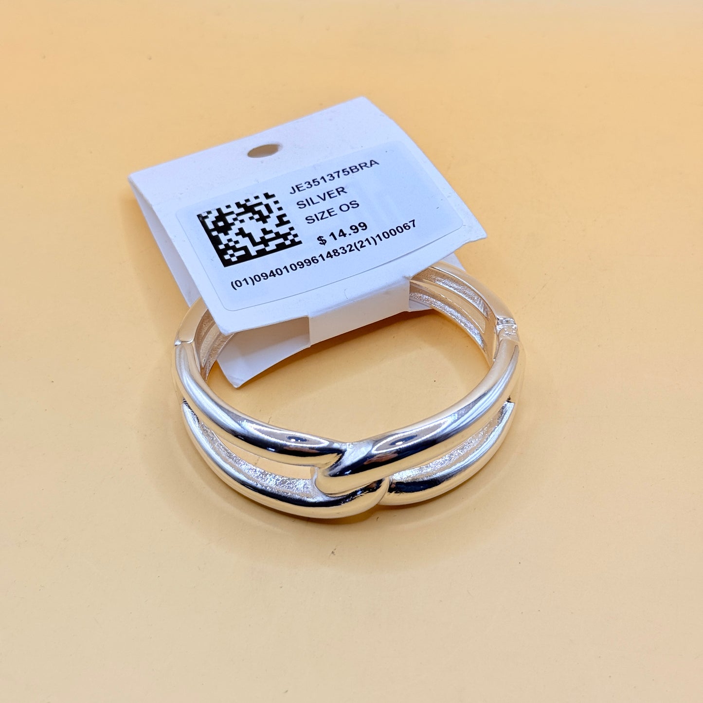Glassons Silver Tone Bangle Bracelet