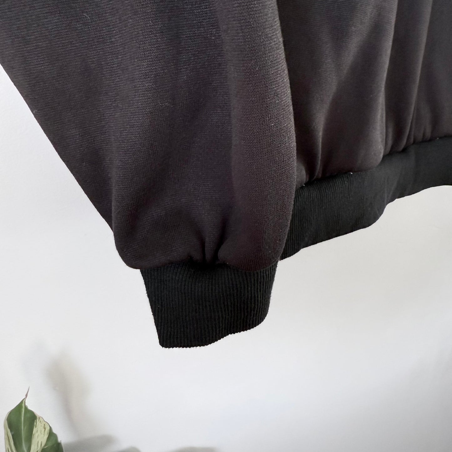 SHEIN Size M Black V-Neck Sweater