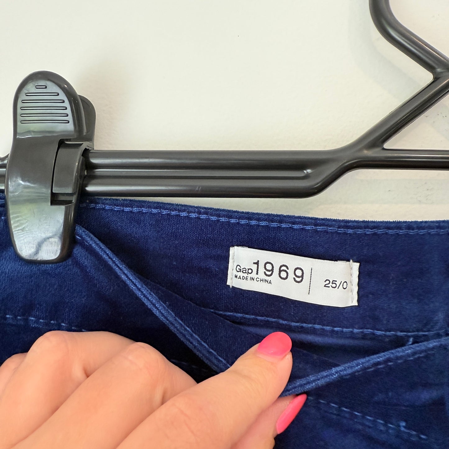 GAP 1969 Jeans Navy Blue Corduroy Skinny - Size 25/0