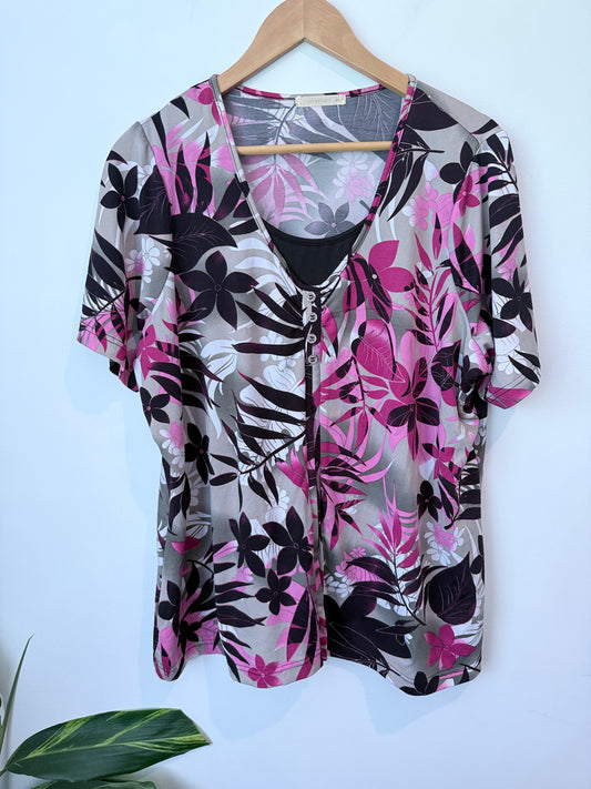 Yourself Size XL Floral Print V-Neck Top