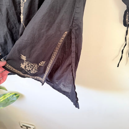 Zara Woman U/Arm to U/Arm 45cm Black Embroidered Tunic Top