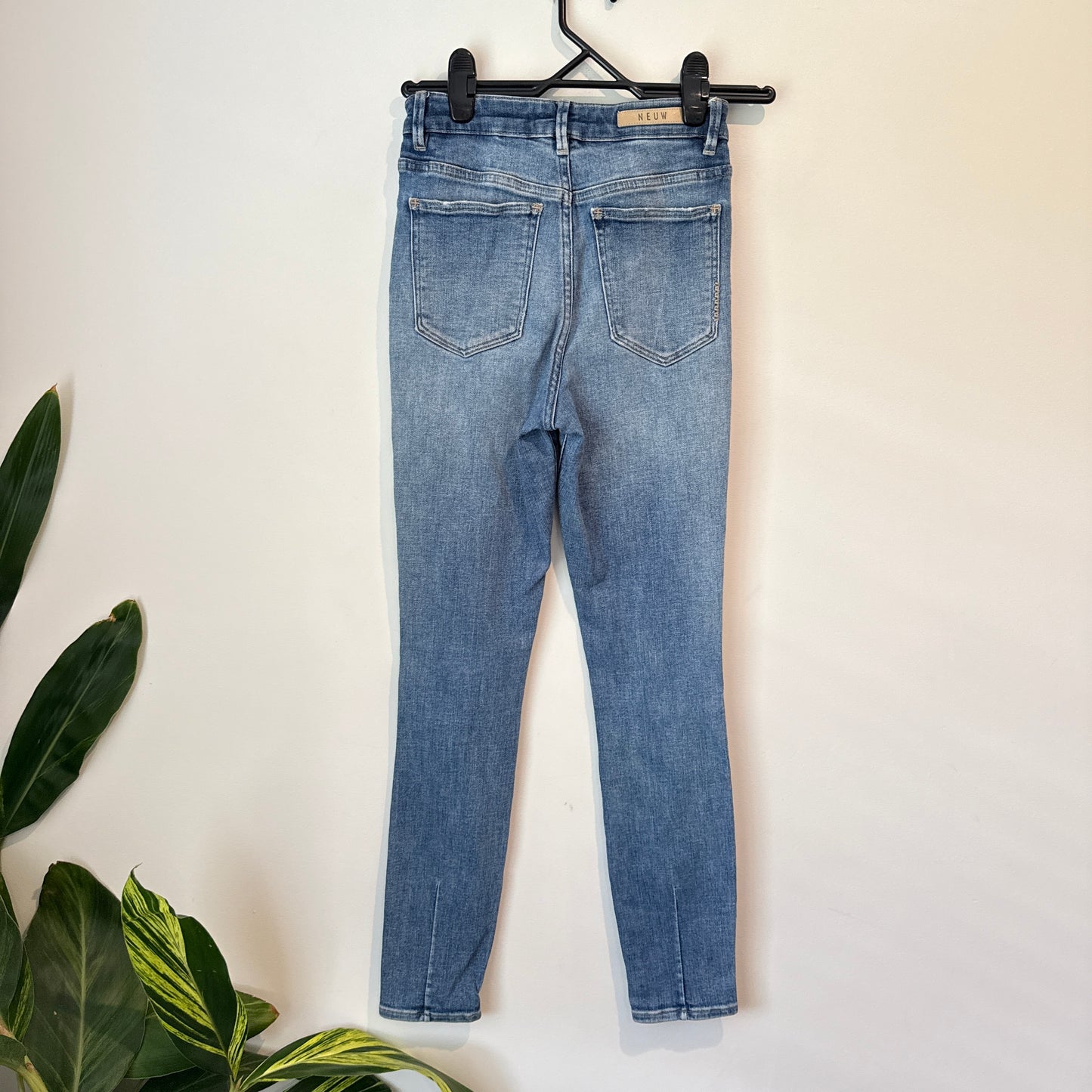 NEUW Marilyn Skinny Pavement Blue Jeans - Size 26