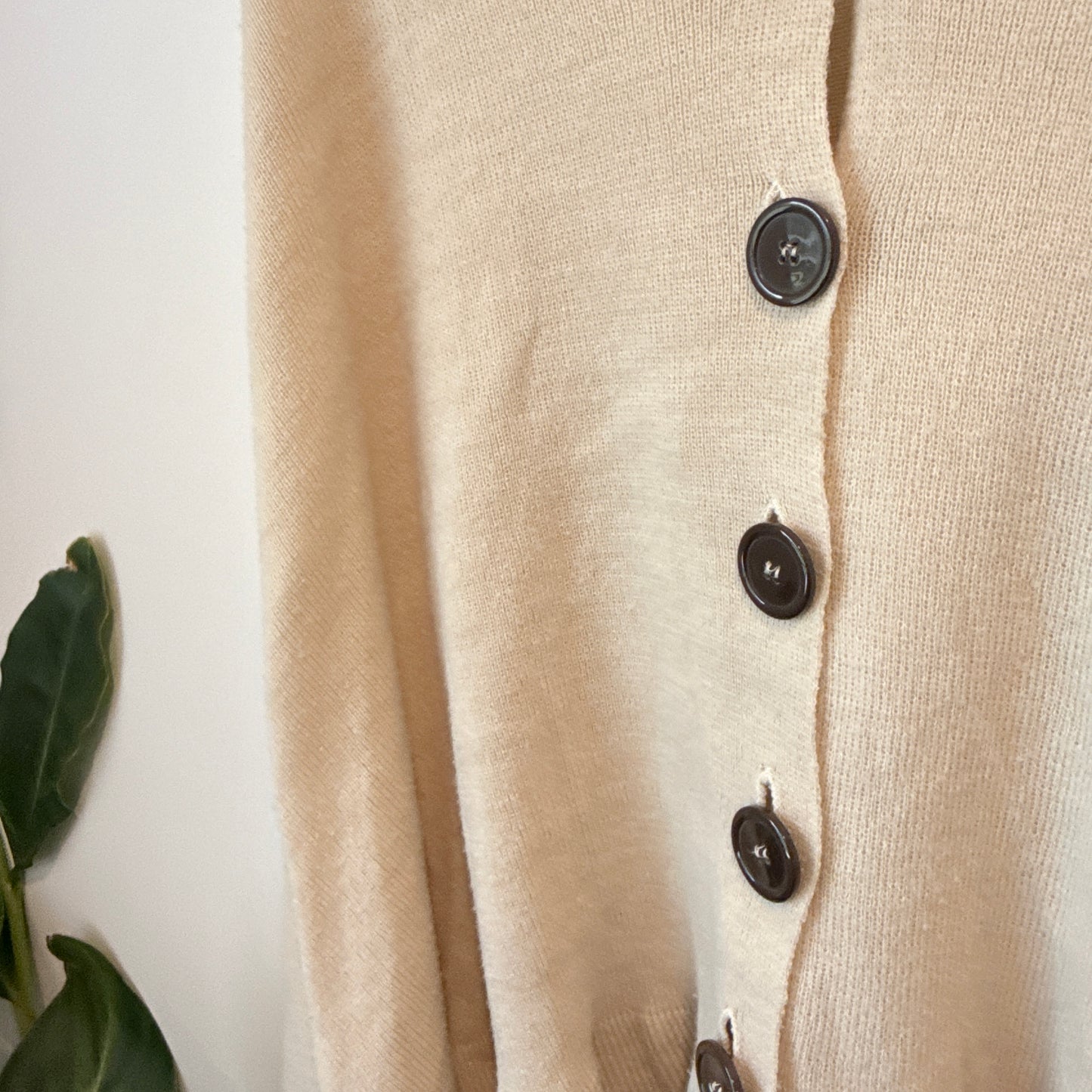 One Size Poncho Cream/Beige Knit Frill