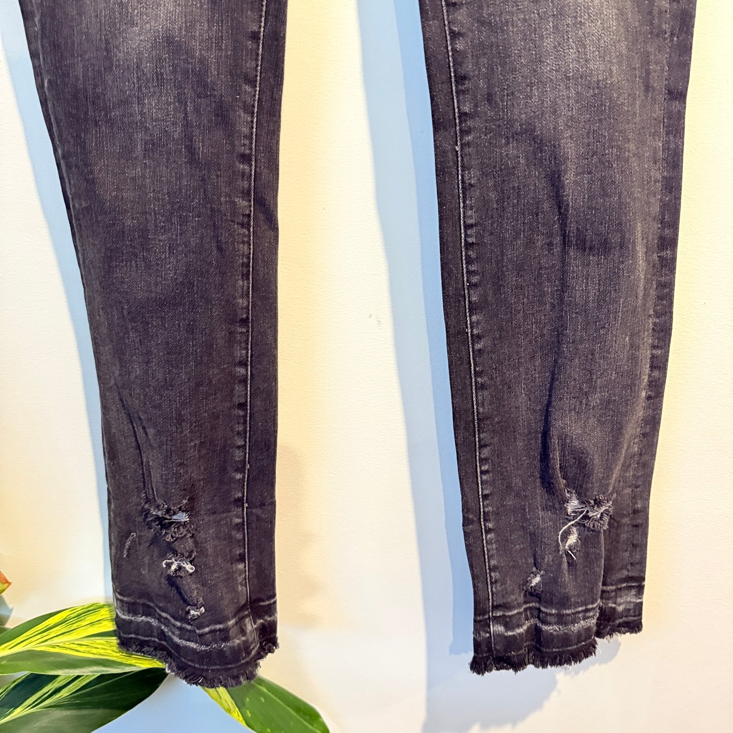 R13 Size 26 High Rise Fringe Ankle Skinny Jeans in Black