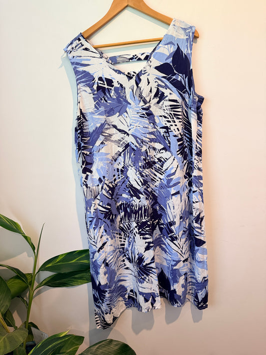 Sara Size 16 Sleeveless Floral Viscose Dress