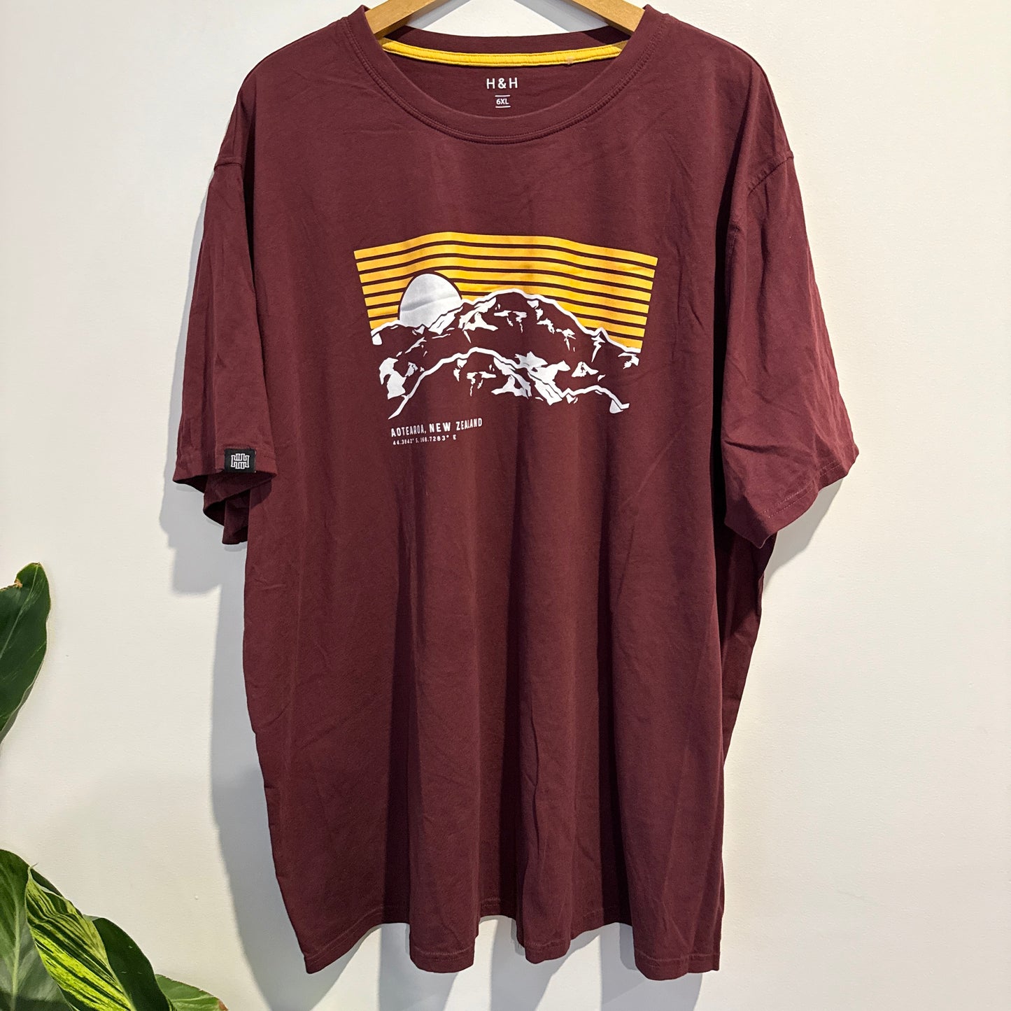 H&H Short Sleeve T-Shirt Maroon Aotearoa Graphic - 6XL