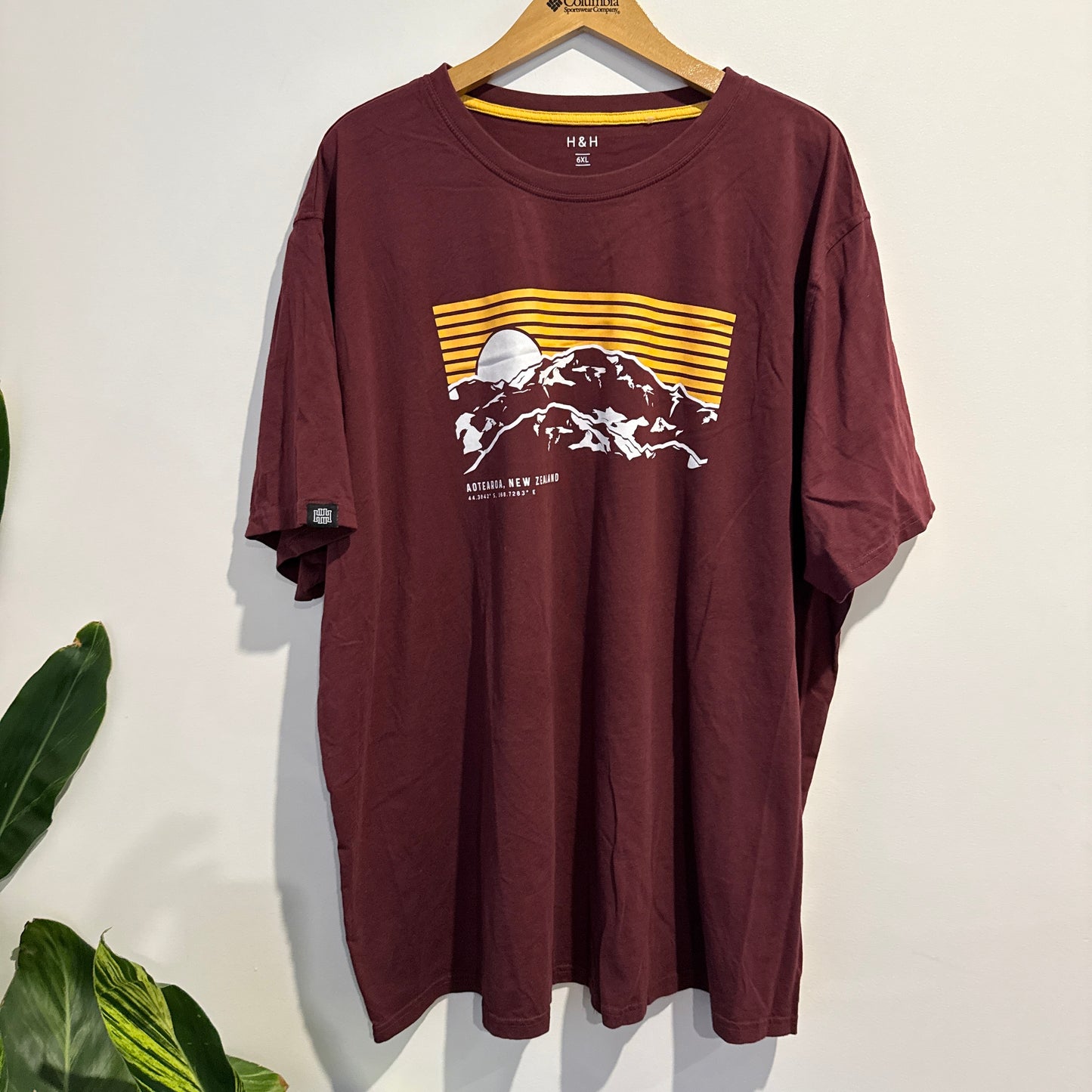 H&H Short Sleeve T-Shirt Maroon Aotearoa Graphic - 6XL