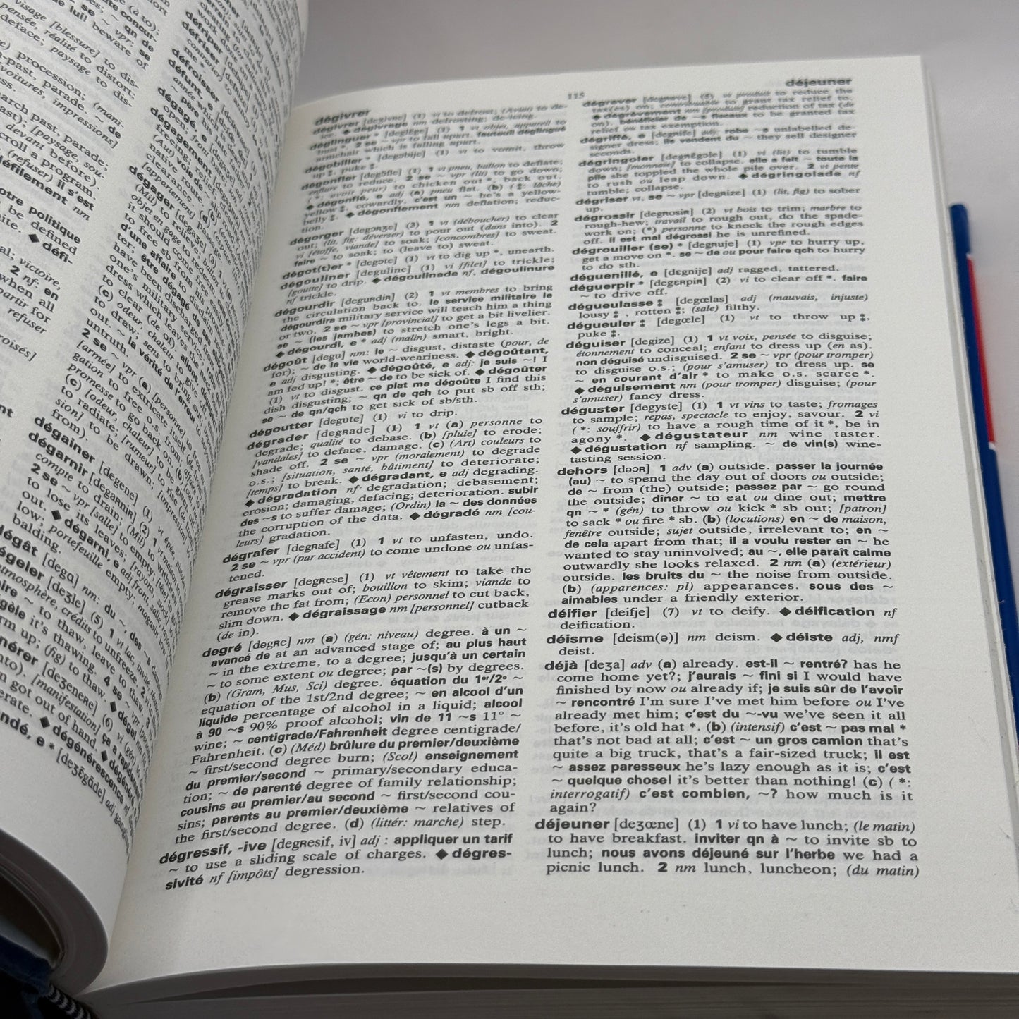 Collins Robert French Concise Dictionary by Collins & Le Robert