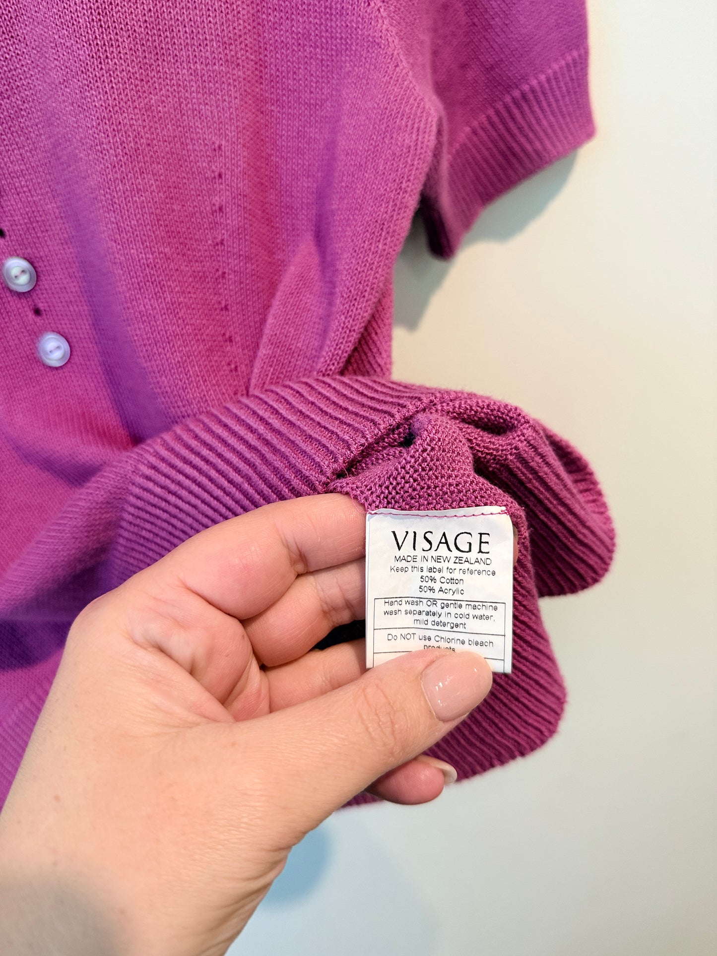 Visage (NZ Made) Size M Short-Sleeved Knitted Top