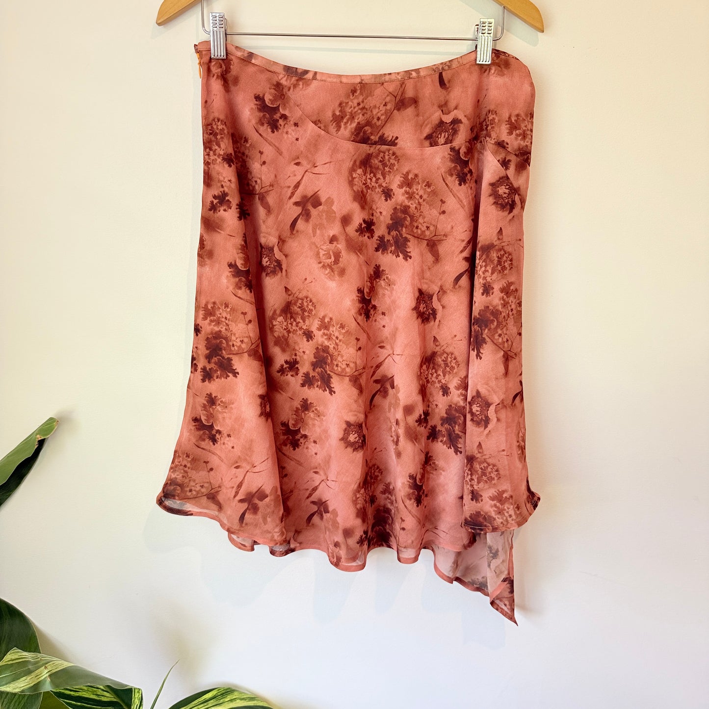 Glassons Rust Floral Asymmetrical Skirt Size 10 (12-14 fit)