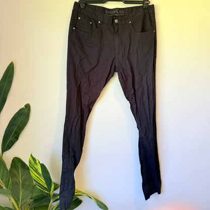 CUTLER & CO Super Taper Fit Jeans Black - Size 88