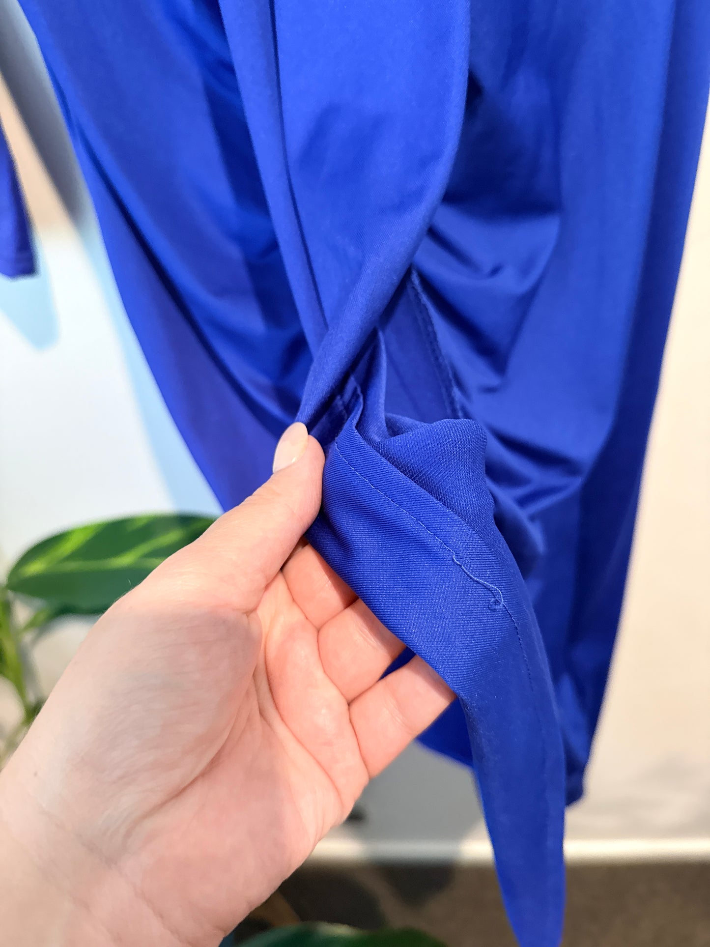 Brand Unknown Size M Surplice Midi Dress