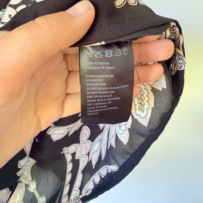 BARDOT Off Shoulder Long Sleeve Top Print - Size XS