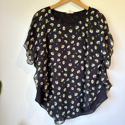 Ketz-ke Daisy Print Flutter Sleeve Layered Top  - Size 8