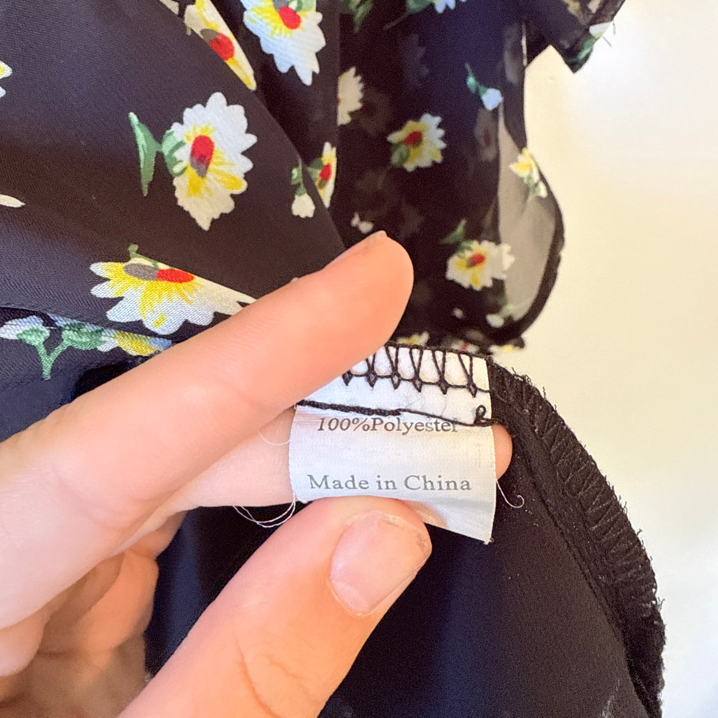 Ketz-ke Daisy Print Flutter Sleeve Layered Top  - Size 8