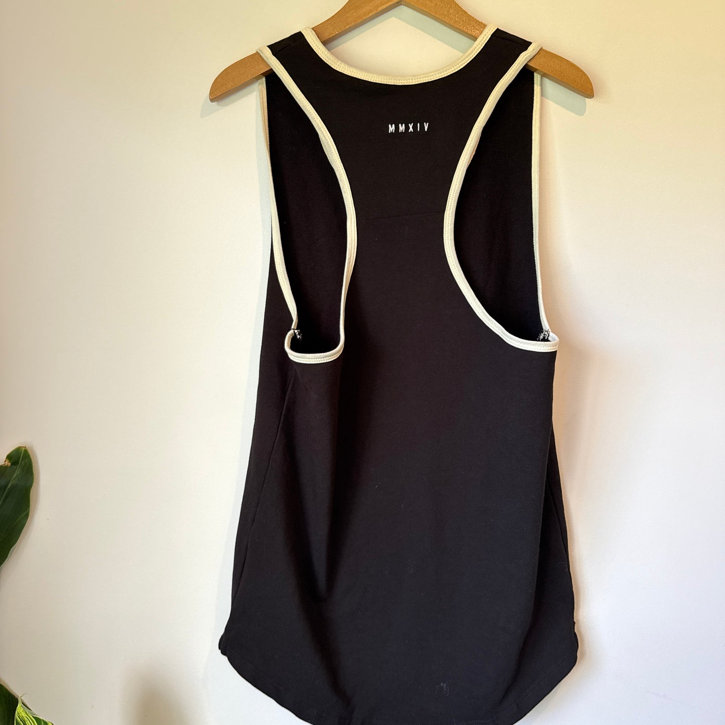 YOUNGLA 'Classics' Contrast Trim Tank Top - Size Small