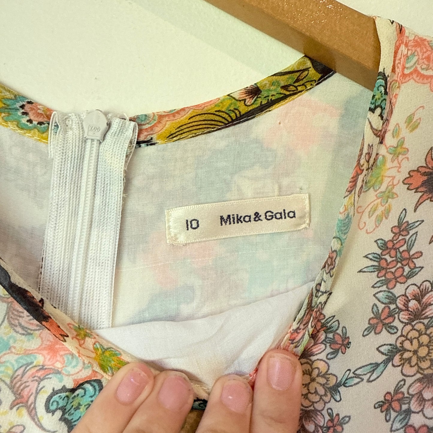 MIKA & GALA Short Sleeve Shift Dress Paisley Print - Size 10