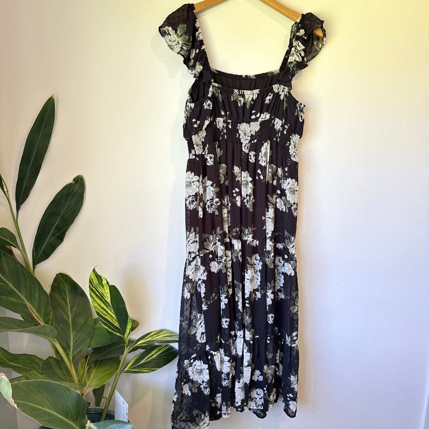 REWIND Maxi Dress Black/White Floral Print - Size XL