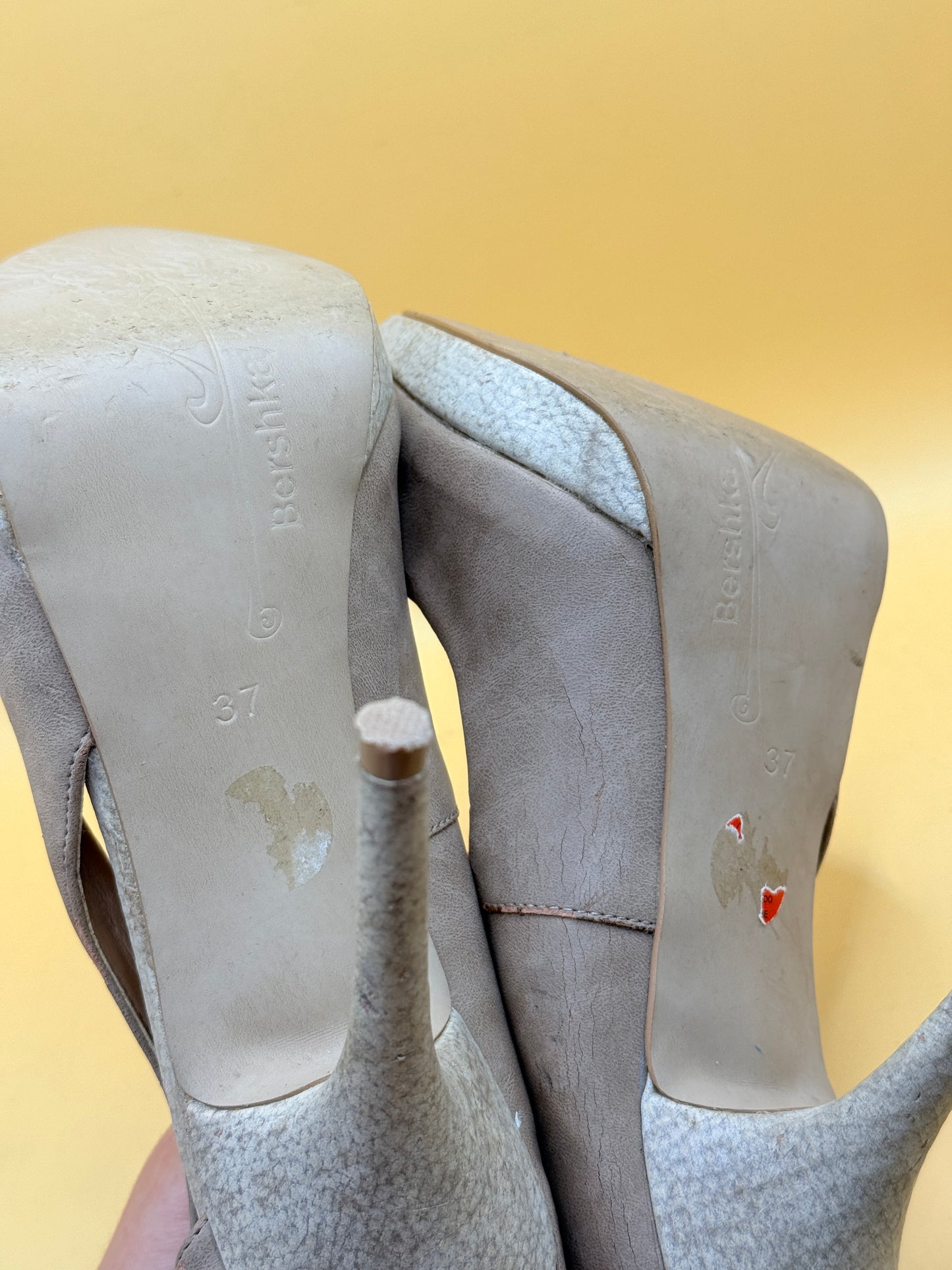 Bershka Taupe Platform High Heel Pumps Size EU 37