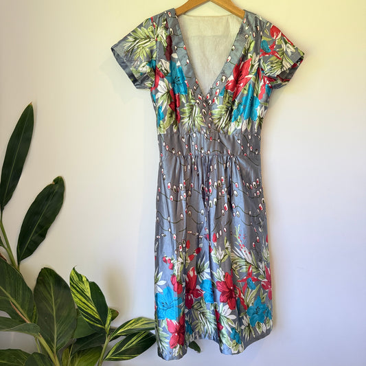 Brand Unknown Size U/Arm 37cm Grey Floral-Print V-Neck Dress