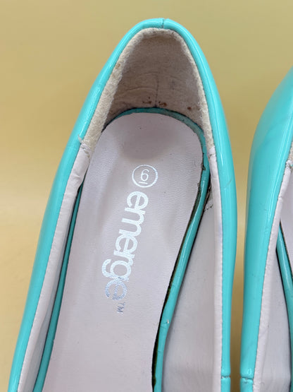 Emerge Patent Pointed Heels Turquoise Size 9