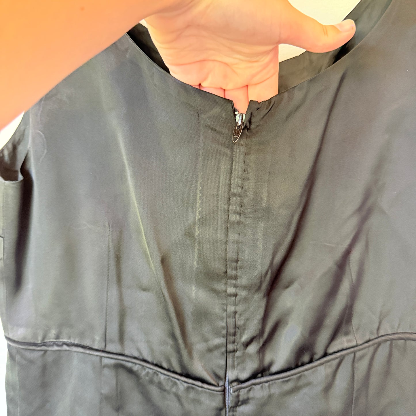 Brand Unknown Size U/Arm 43cm Black Sleeveless Sheath Dress