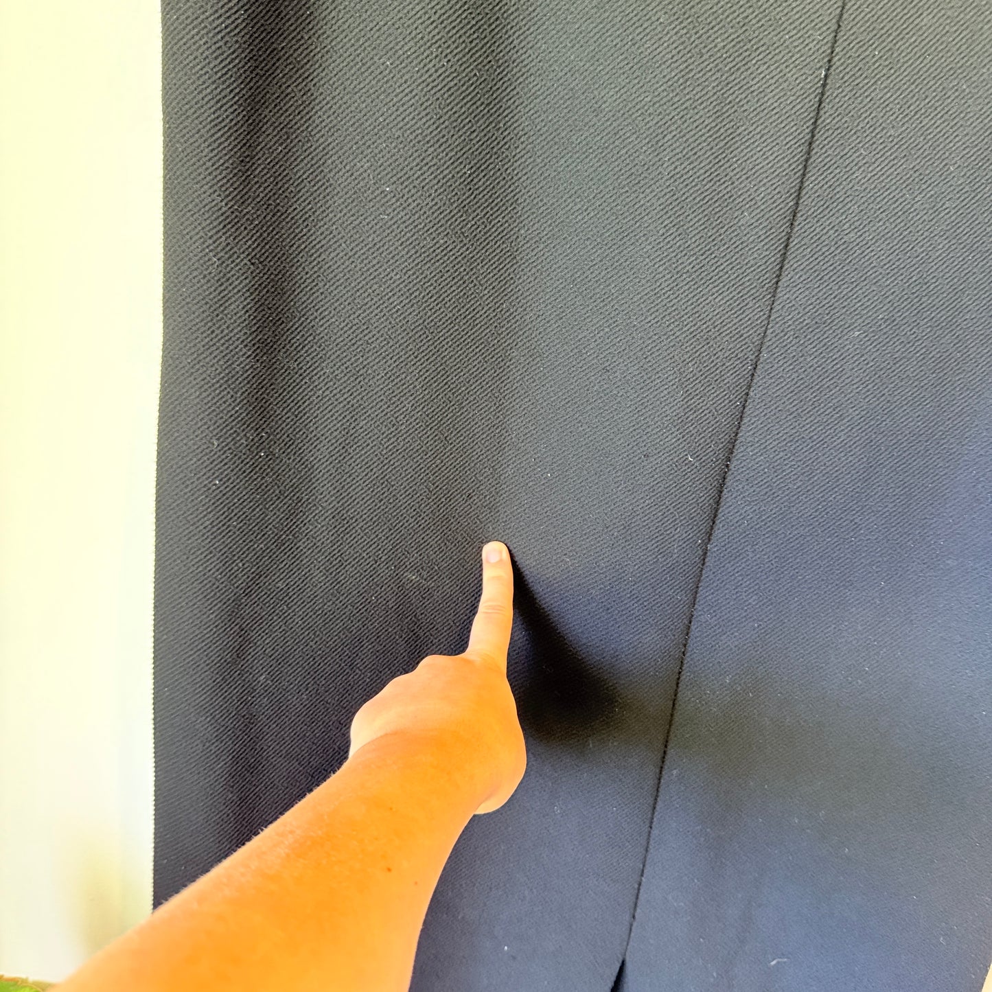 Gregory Size 12 Black Sleeveless V-Neck Dress