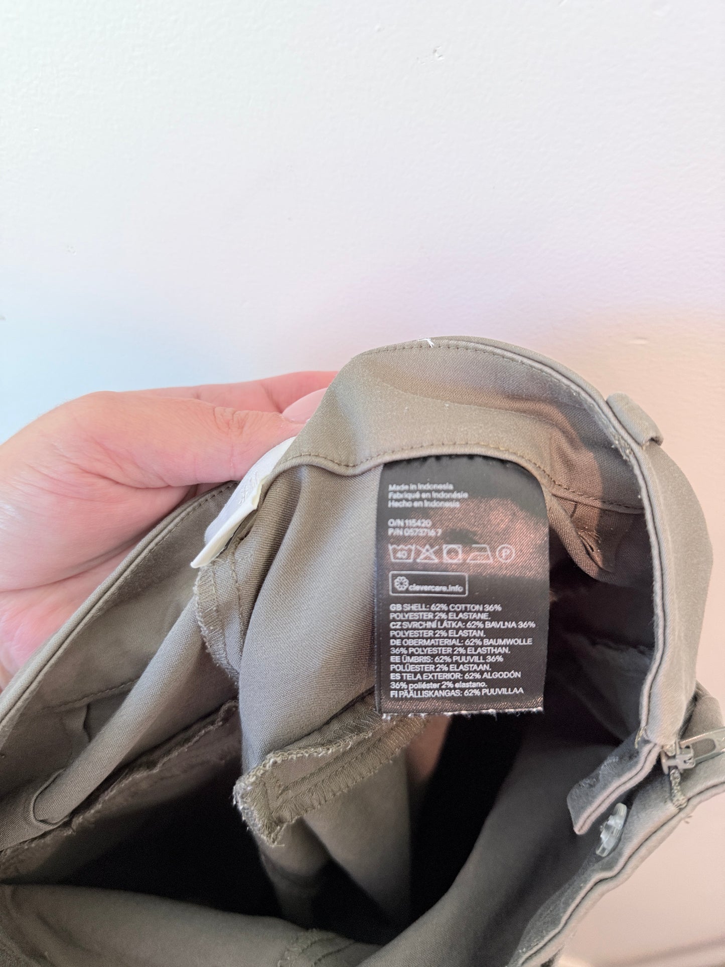 H & M Size 36 Slim-Fit Trousers