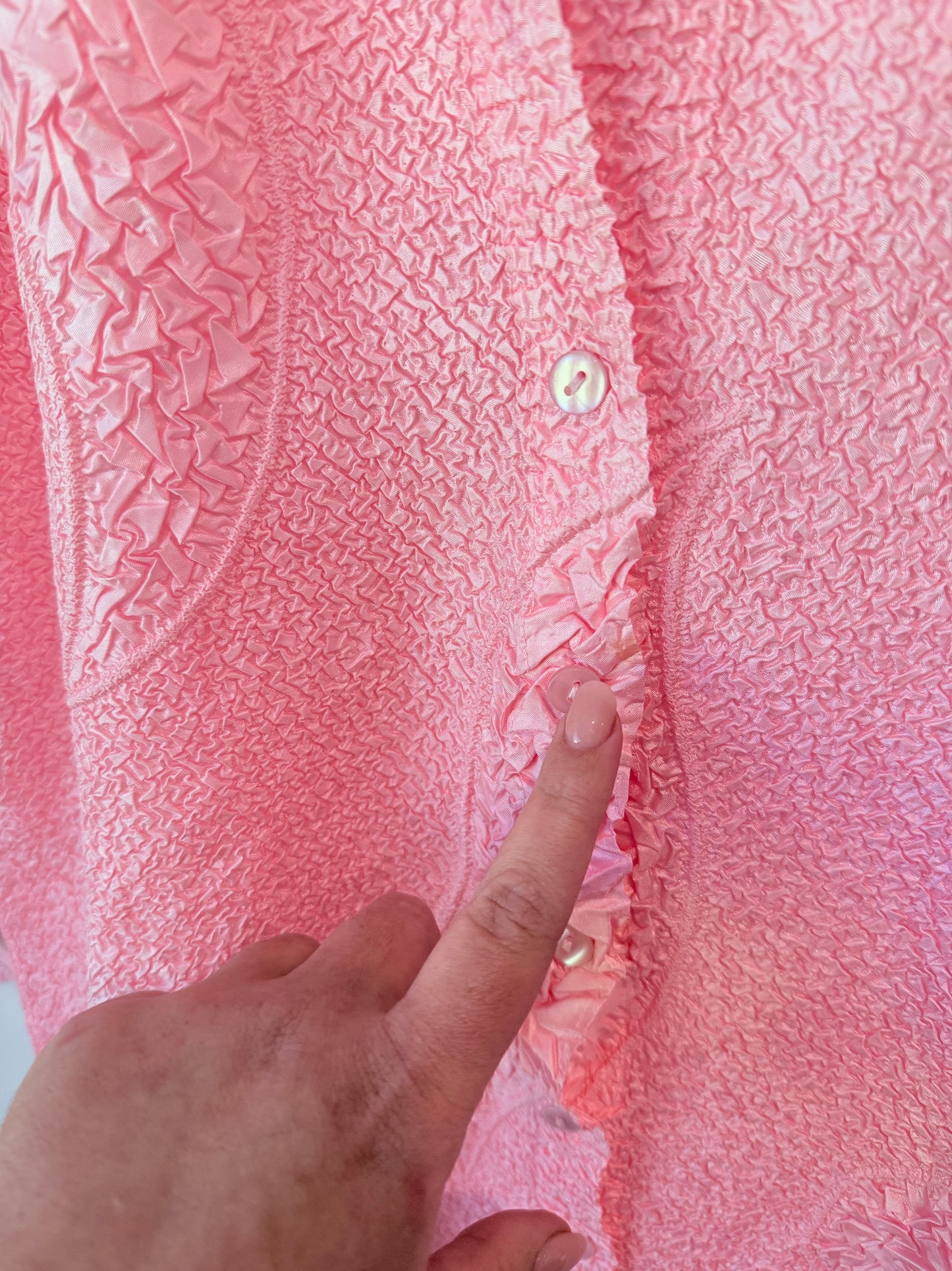 Yue Ping Fashion Size S 3/4 Sleeves Button-Up Blouse