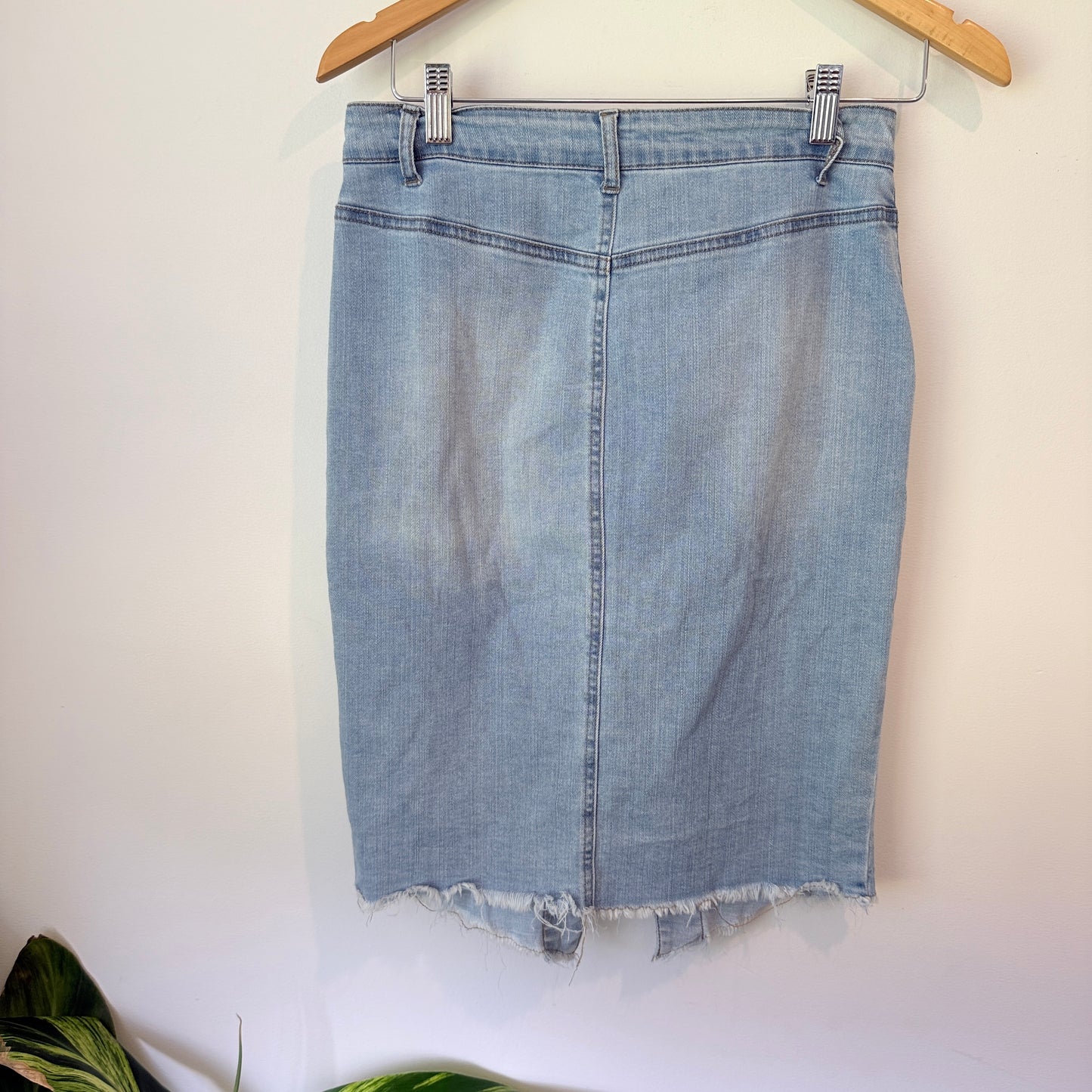 Sass Size 10 Midi Button Denim Skirt