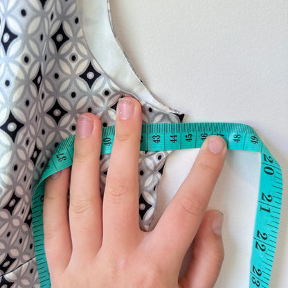 Brand Unknown Size U/Arm 44cm Geometric Pattern Sleeveless Top