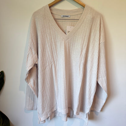 JUST JEANS V-Neck Rib Knit Top Parchment – Size 24