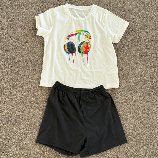 Kids Summer Outfit Headphone Graphic T-Shirt & Shorts Black - Size 5Y
