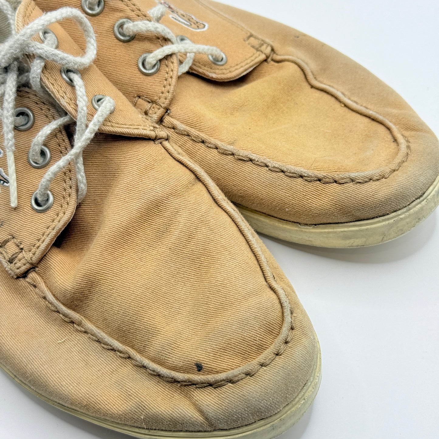 Lacoste Canvas Deck Shoes – Size 8