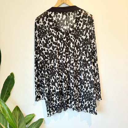 Long Island Black and White Cardigan - 3XL