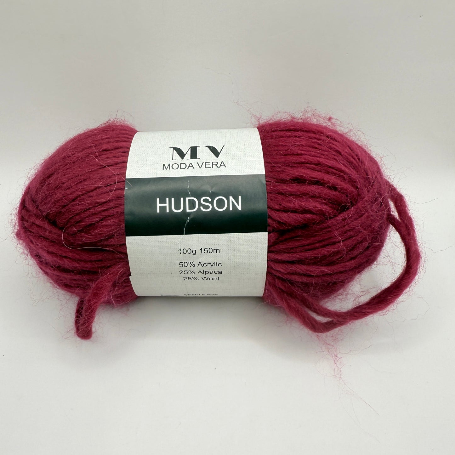 Moda Vera Hudson Yarn (1 x 100g Skein, 150m)