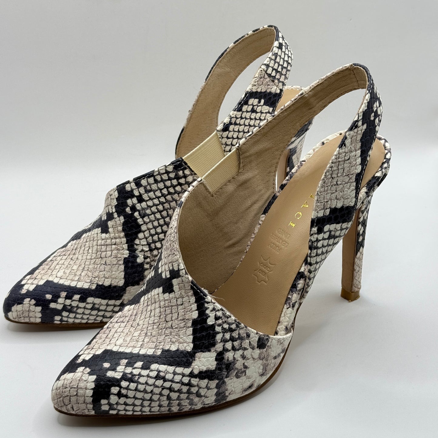 Mi Piaci Snake Print Slingback Heels Size 39