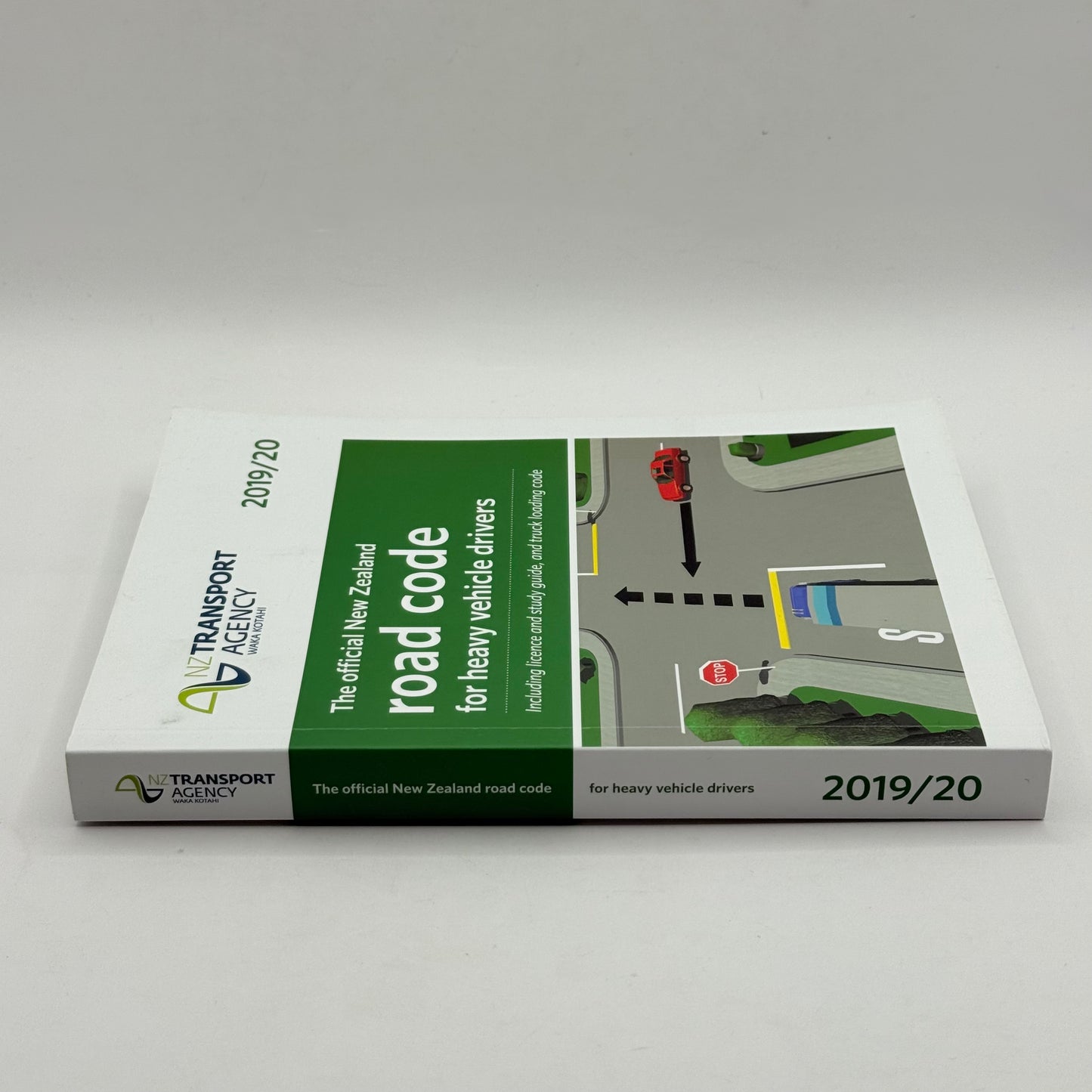 Official New Zealand Road Code for Heavy Vehicle Drivers 2019/20