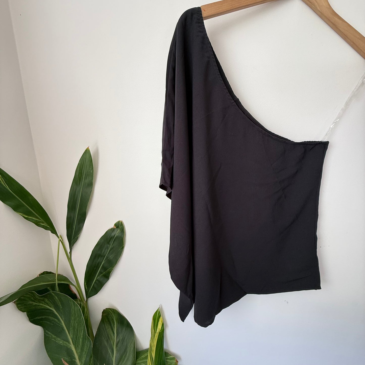 One Shoulder Asymmetric Top Black Size M