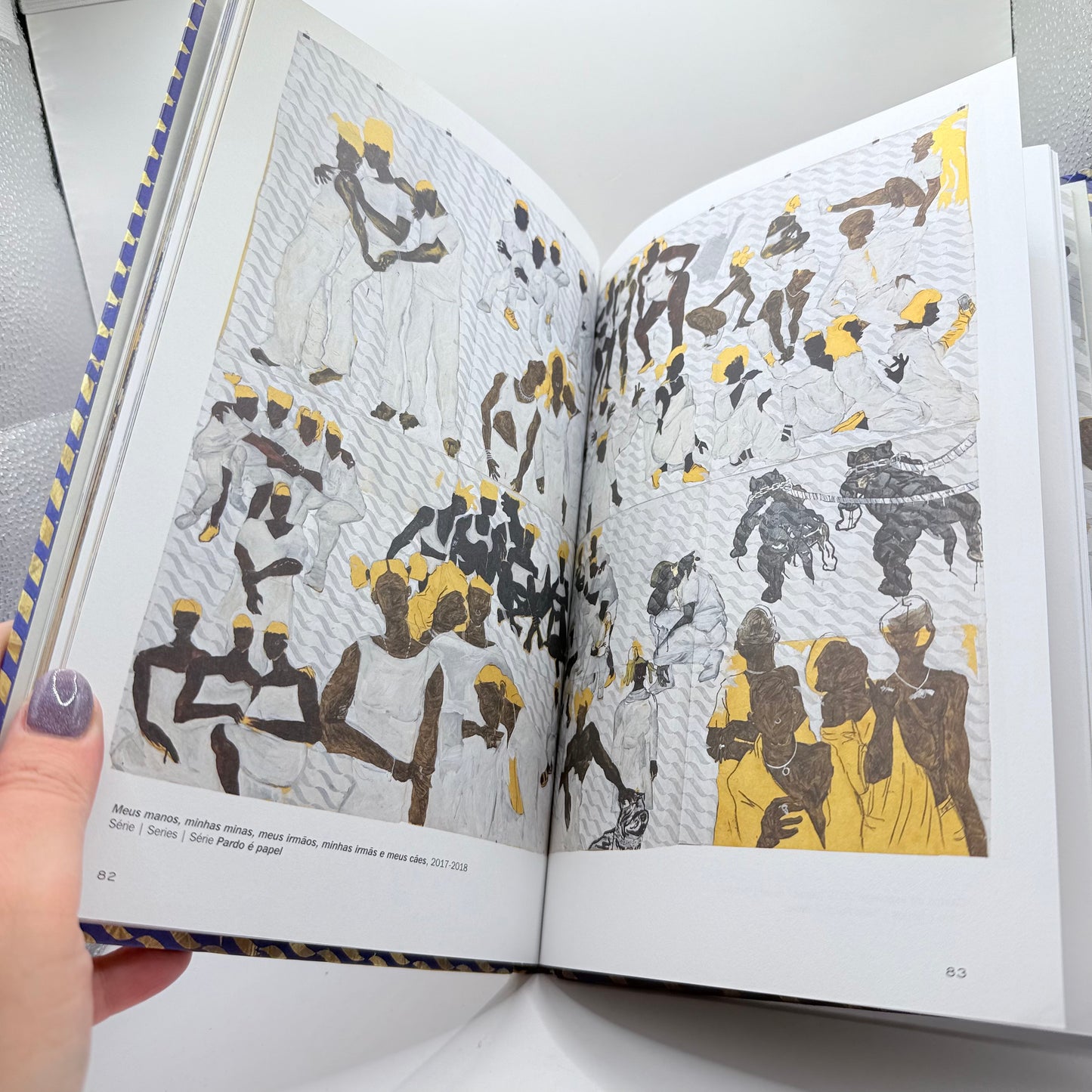 Pardo é papel by Maxwell Alexandre